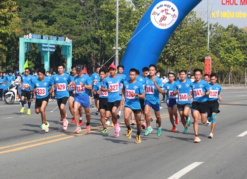 Gần 10.000 vận động viên tham dự Giải Việt dã BTV - Number 1